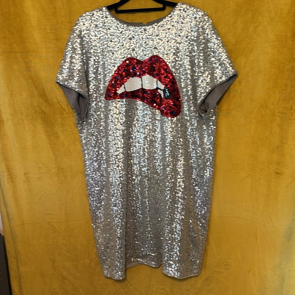 Aidan Mattox Sequin Novelty Lip sequin Dress EUC 12 - Picture 2 of 7